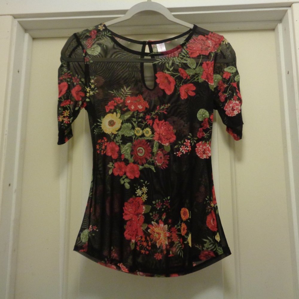 COQUETTE SHEER & SEXY FLORALS ROMANCE BLOUSE BY NOBO 3/5